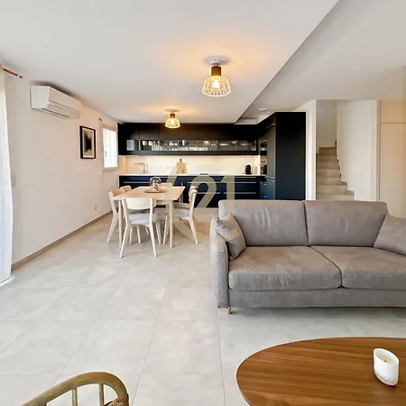 شقة Duplex T4 Proche De La A كالفي