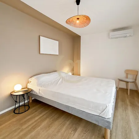 Appartamento Duplex T4 Proche De La à