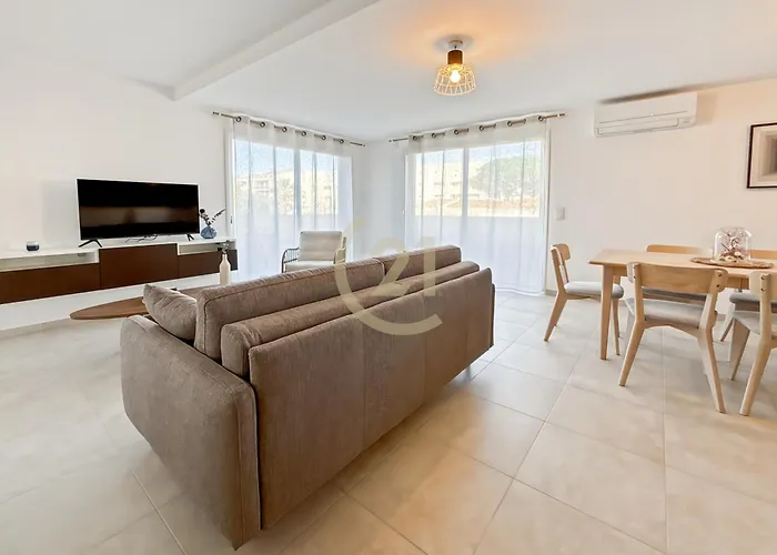 Duplex T4 Proche De La A شقة *